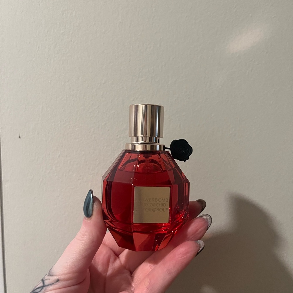 Viktor & Rolf Flowerbomb Ruby Orchid